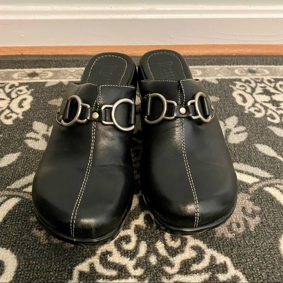 Black Leather Clogs - Picture 6 of 10